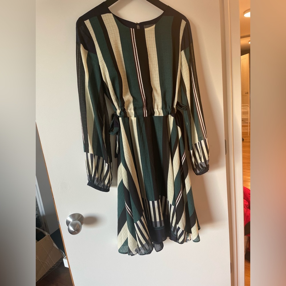 Anthropologie Sunday in Brooklyn Leger Stripes Dress size SmallStriped Tie Waist